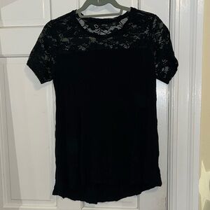 Apt. 9 Black Lace Yoke Short Sleeve Top Size Small